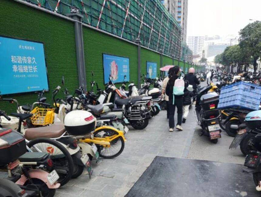 深圳一停车场改造,电动车占道现象的背后与思考 深圳一停车场改造,电动车占道现象的背后与思考